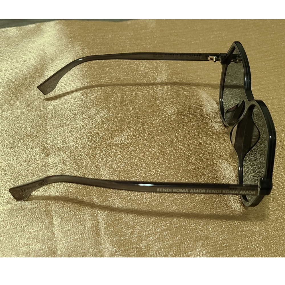 ‼️ON SALE ‼️Authentic Fendi Amor Letters Sunglasses - Picture 7 of 9